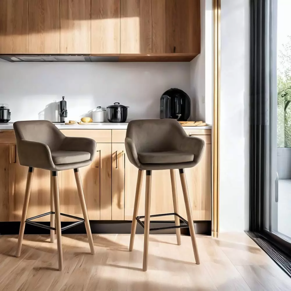 Бар стол в бежов цвят.