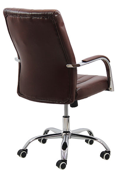 Директорски стол в кафяв цвят.