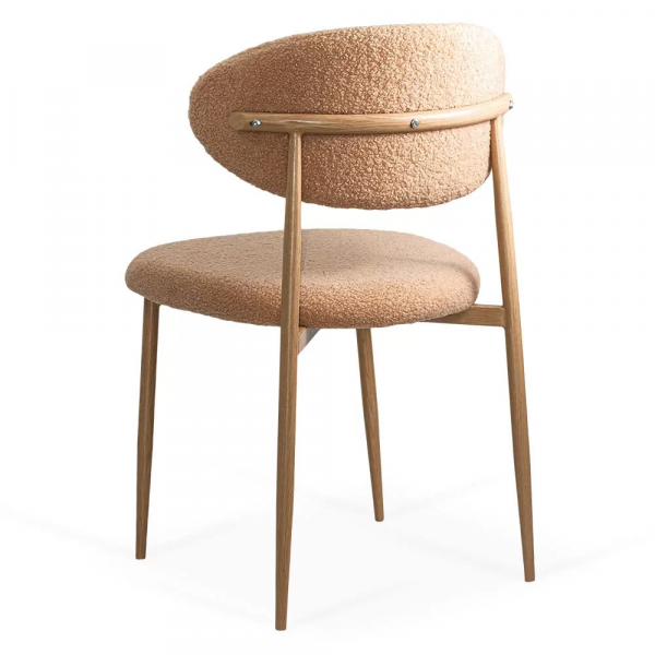 Бежов трапезен стол.