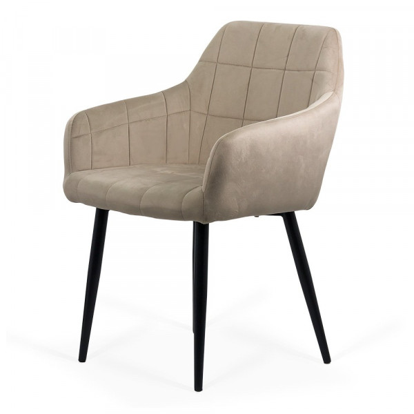 Трапезен стол в бежов цвят.