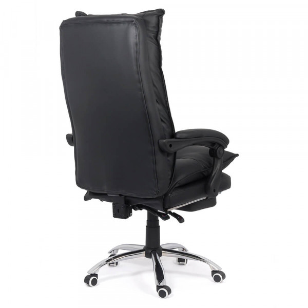 Директорски стол в черен цвят.