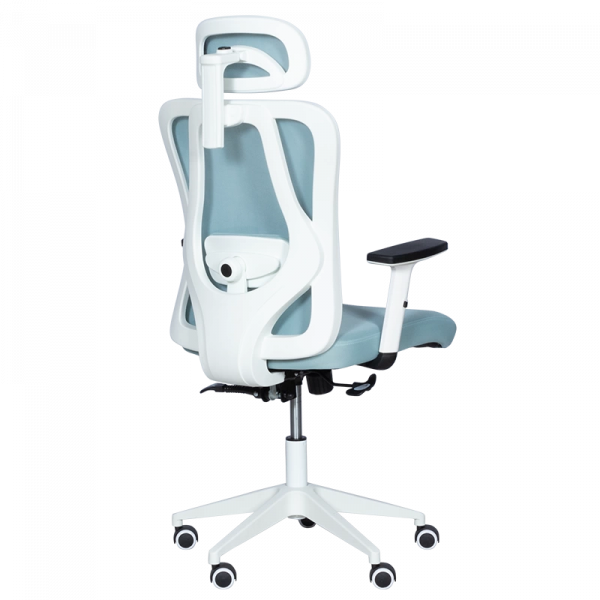 Ергономичен стол в син цвят.