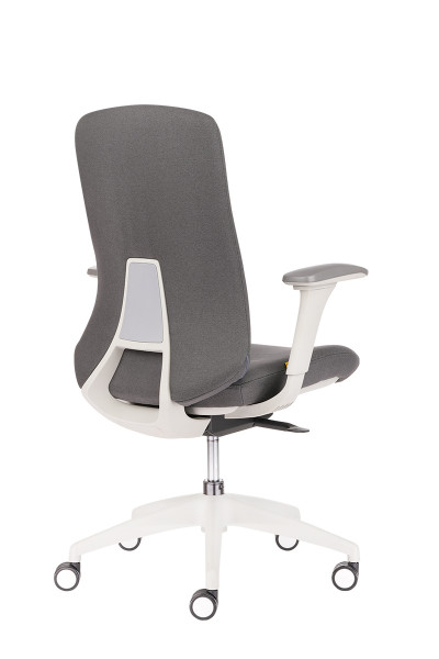 Ергономичен стол в сив цвят.