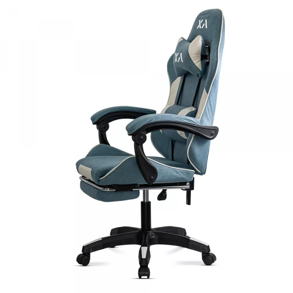 Син геймърски стол.