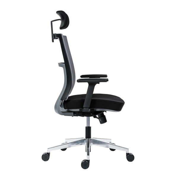 Ергономичен стол в черен цвят.