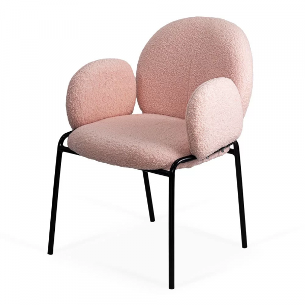 Розов трапезен стол.