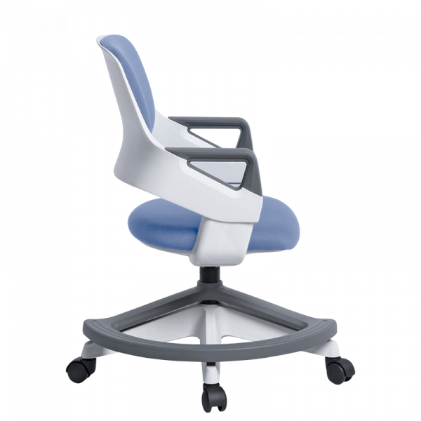 Детски стол в син цвят.