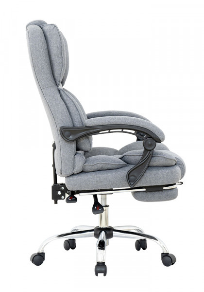 Директорски стол в сив цвят.