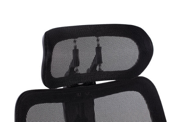 Черен ергономичен стол. 