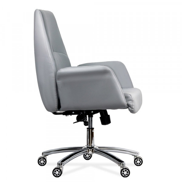 Директорски стол в сив цвят.