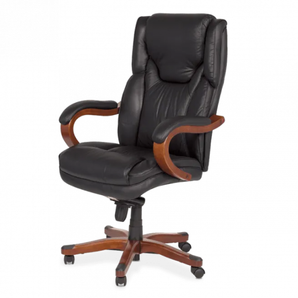 Директорски стол в черен цвят.