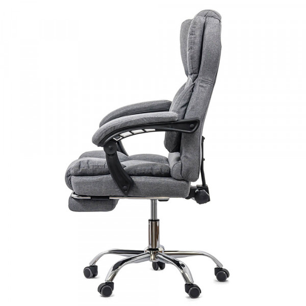 Директорски стол в сив цвят.